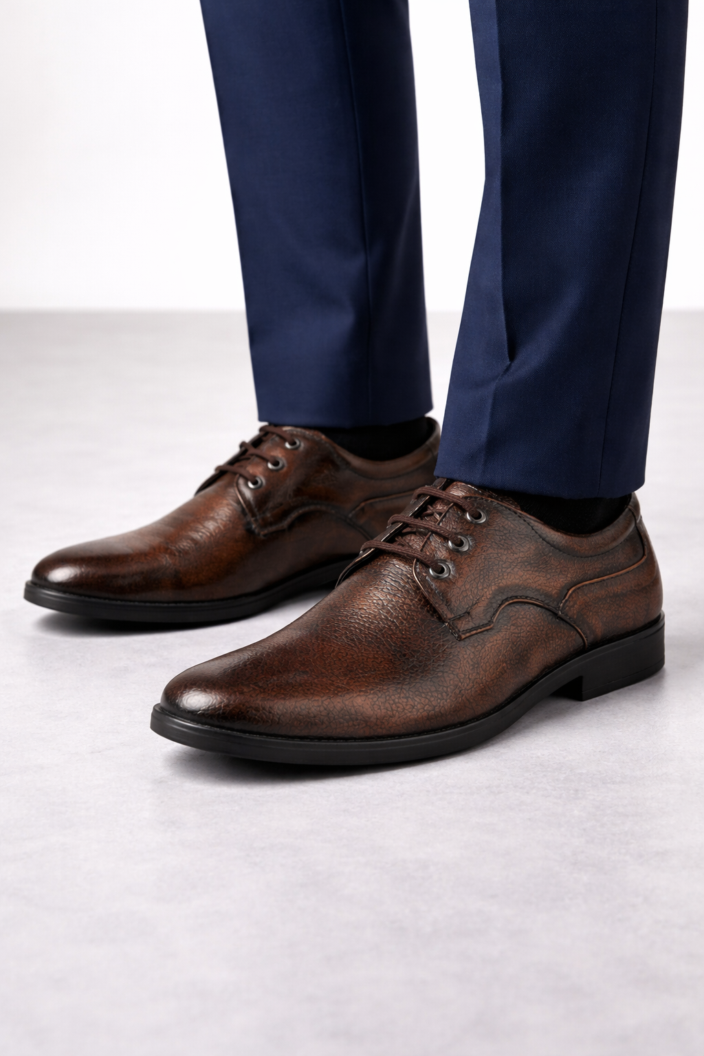 DB03 - Men’s Brown Leather Lace-Up Derby Shoes – Elegant Formal Dress Shoes for Office, Work, Wedding