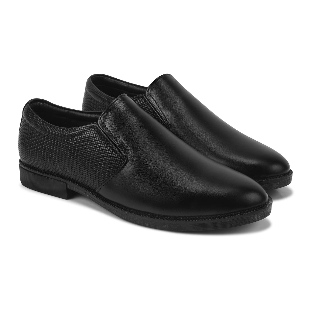 Pentagun Moccasin Men's Slip-On Dress Shoes, Black Leather with Textured Detail | Genuine Leather | MC02