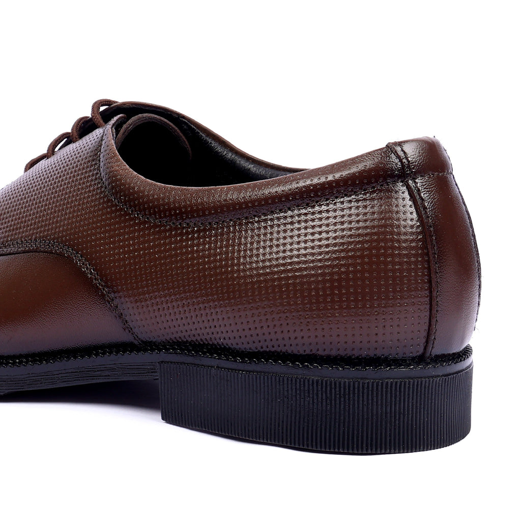DB02 - Classic Brown Textured Derby Shoes – Premium Leather Formal Lace-Up for Men